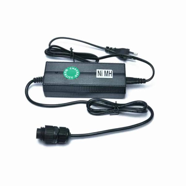 chargeur de batterie pour scooter xjt / xj14 / xjoy / nero xj suex